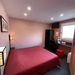 Brit St-quentin/nord Hotel