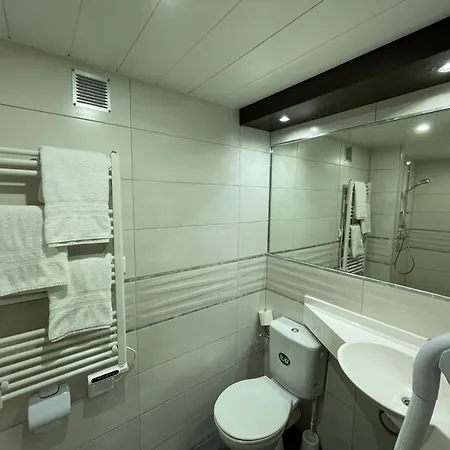 Brit St-quentin/nord 2* Fayet (Aisne)