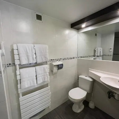 Brit St-quentin/nord Hotel