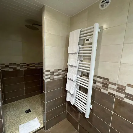 Brit St-quentin/nord 2* Fayet (Aisne)